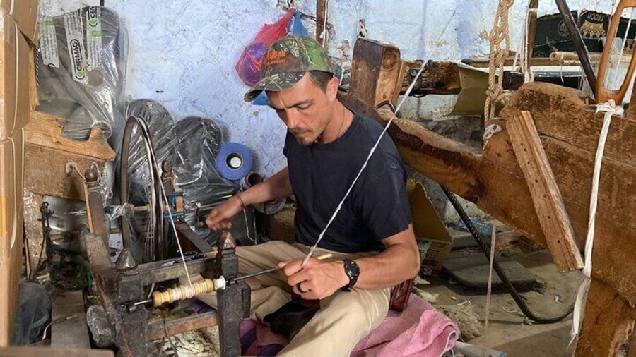 Private Traditional Wool Workshop with Local Artisans
