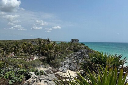 Discover the Mystical Tulum Ruins with a Certified Federal Guide