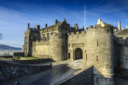 Loch Lomond National Park, Stirling Castle and the Kelpies Tour