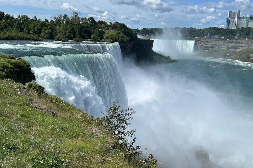 Niagara Falls Private Day Tour from New York City