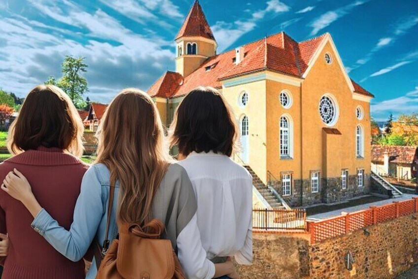 Jewish heritage Tour: Synagogue, Castle, Gingerbread & Snaps 3h