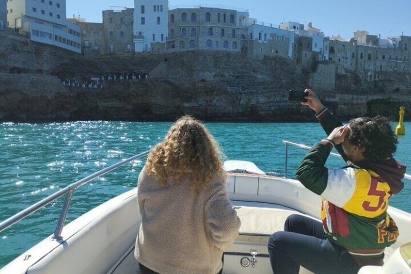 Boat trip to the Polignano a Mare caves