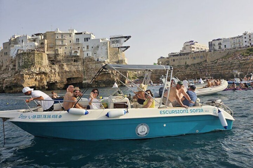 Boat trip to the Polignano a Mare caves