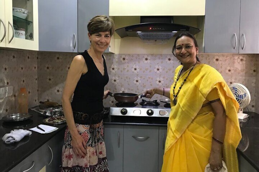 Authentic Bengali Cooking Class in a Local Kolkata Home