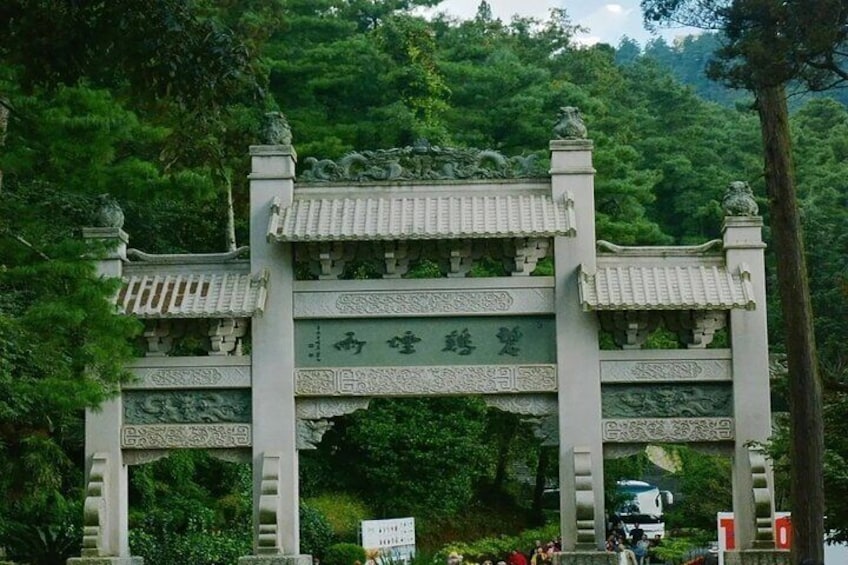 Kunming Western Hills Scenic Area Private Tour