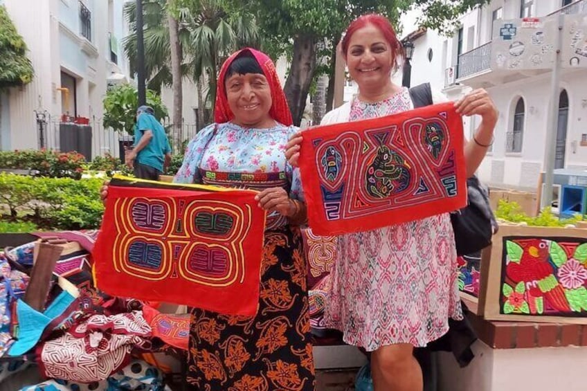 Half Day City and Canal Tour with PLAYA BONITA Pick-up included