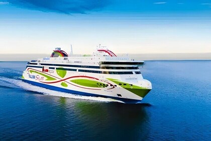 ヘルシンキからタリンまでのハイクラスクルーズ（ラウンジ付き）