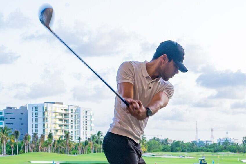 Master Your Swing at Shots Puerto Cancun