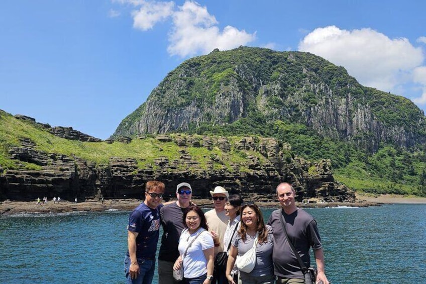 Jeju Private Day Tour with Jeju Cruise Terminal Pickup 