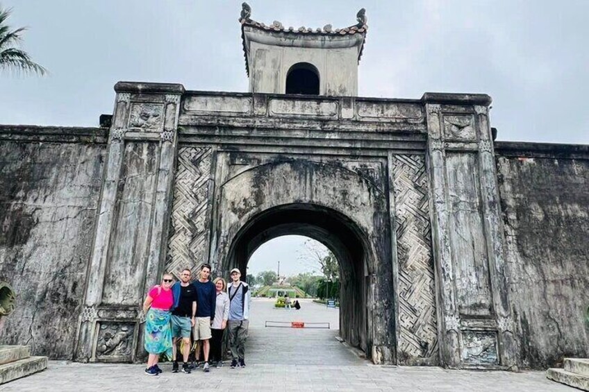 Full-Day Hue to DMZ Tour: Vietnam War History Exploration