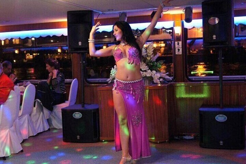 Cairo Nile Dinner Cruise with Entertainment Shows Include Pickup