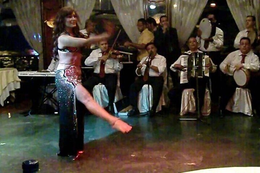 Cairo Nile Dinner Cruise with Entertainment Shows Include Pickup