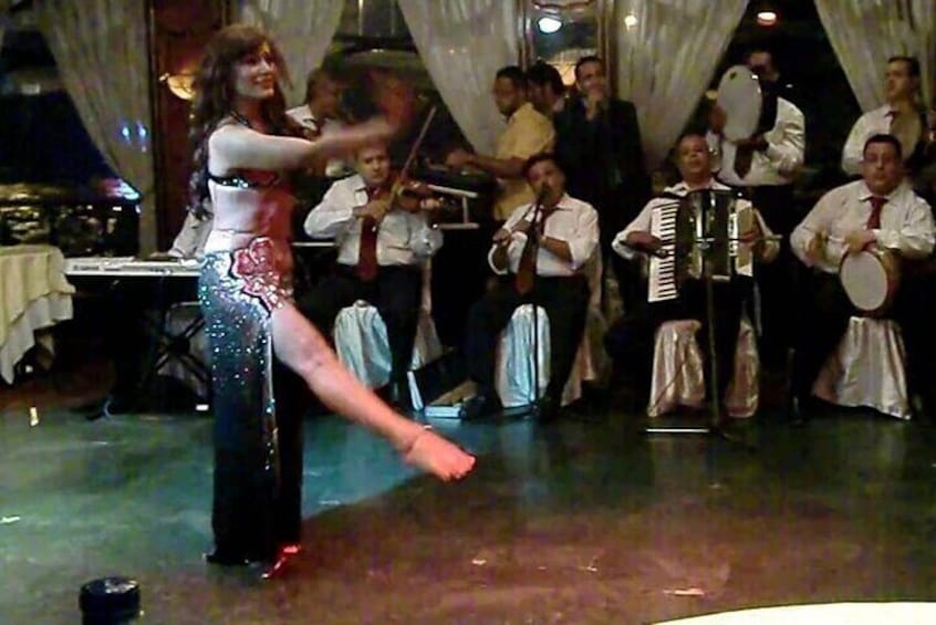 Cairo Nile Dinner Cruise with Entertainment Shows Include Pickup