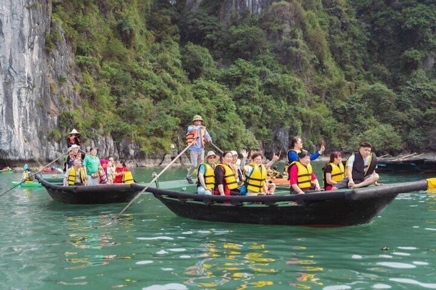 Private Halong Bay One Day Tour with Cave, Kayaking, Bamboo Boat