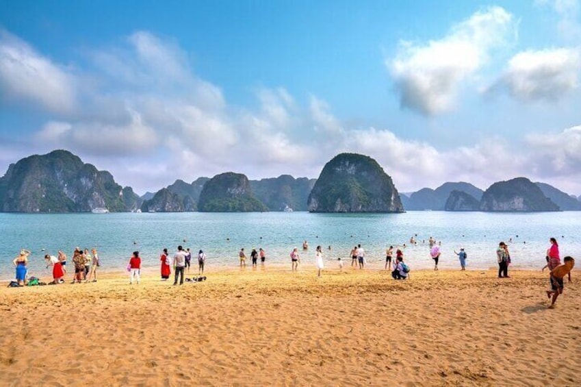 Private Halong Bay One Day Tour with Cave, Kayaking, Bamboo Boat