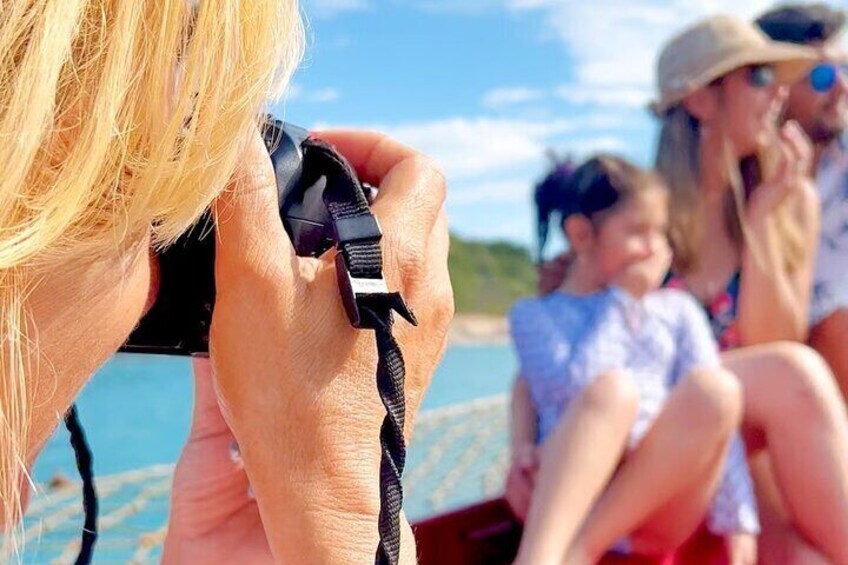Discover Búzios: Guided Tour with Boat and Lunch