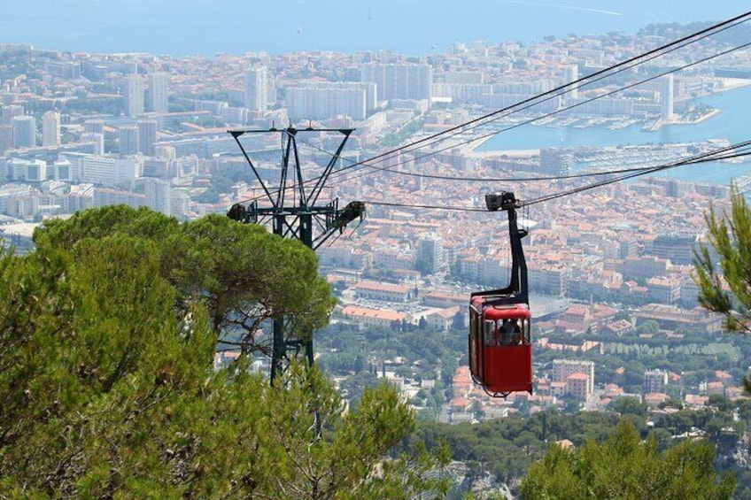 History and Culinary Delights Tour in Toulon City