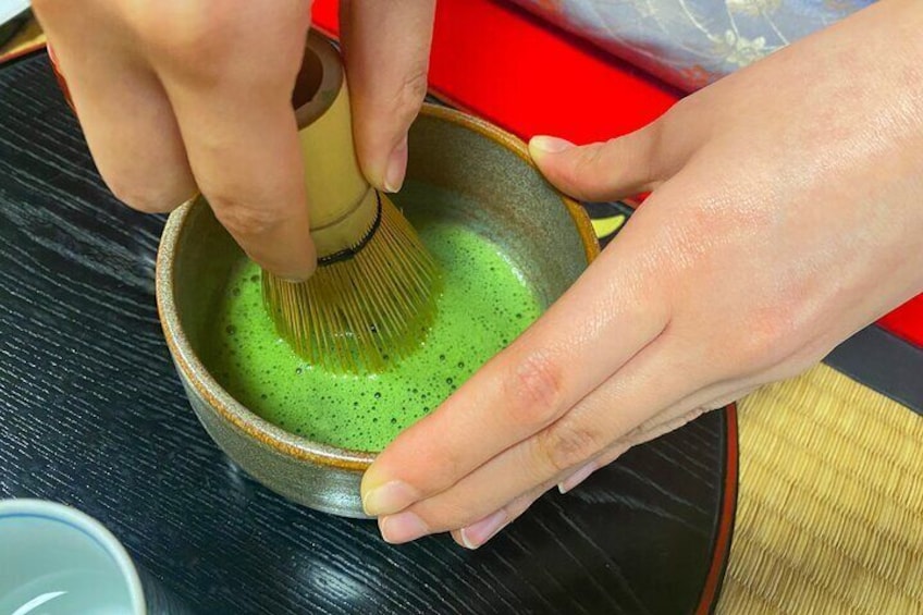 Kyoto Kiyomizi Tea Ceremony with Scenic Garden Views