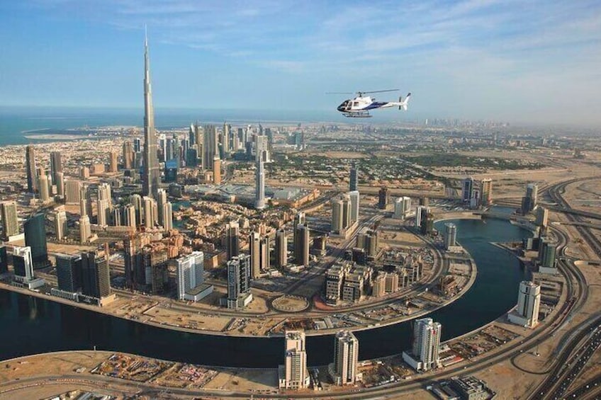 Dubai 12 Minutes Iconic Helicopter Tour