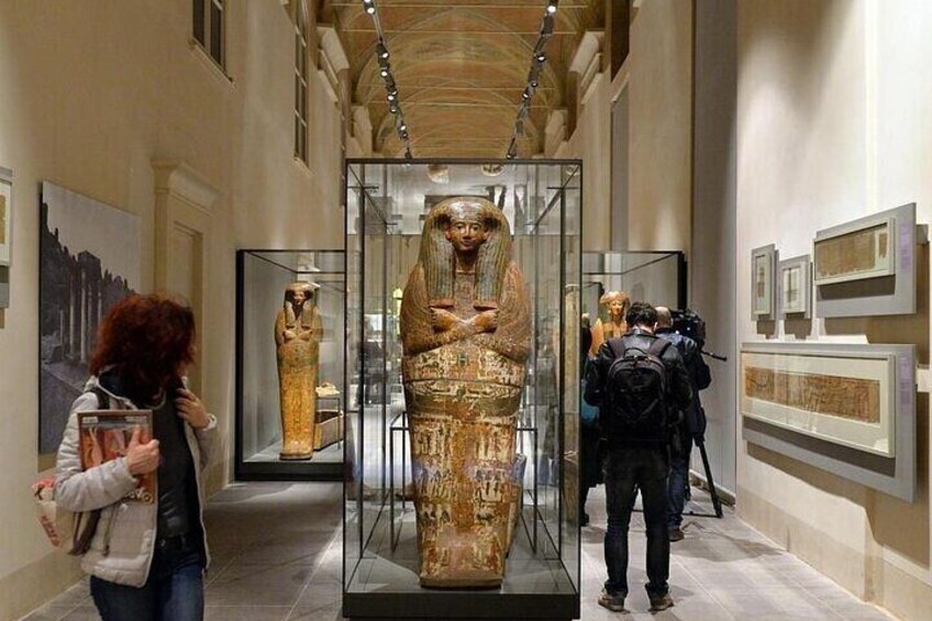 Cairo Day Trip: Pyramids, Egyptian Museum & Lunch - Hurghada