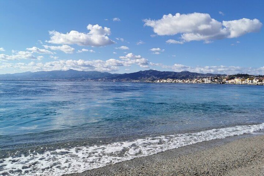 360 Degrees View of Messina City Tour