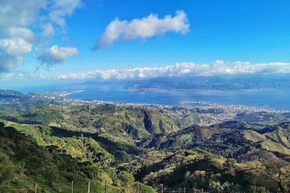 Messina City Tour 360°: city, coast and mountains