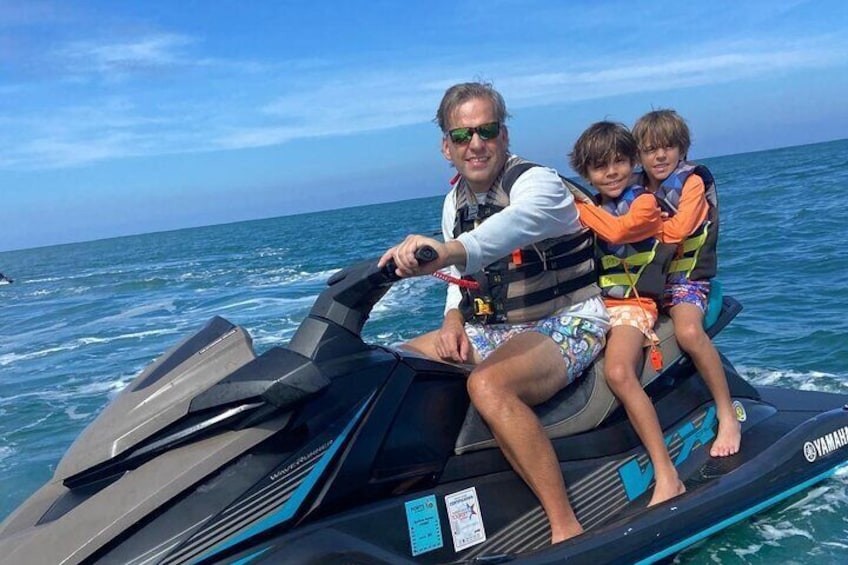 Jet Ski Tours in Old San Juan for Families and Friends