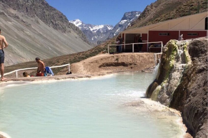 Cajon del Maipo Region - Hot Springs Termas de Colina