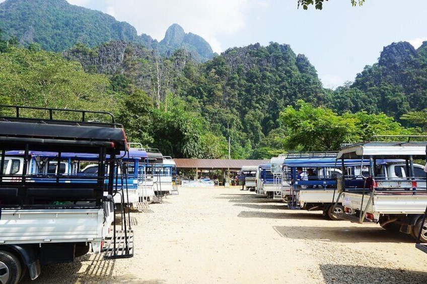 Private Tour Vientiane - VangVieng by Express Train 