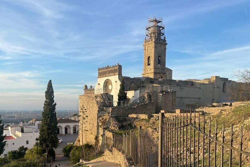 Tour to the White Villages and Tourist Attractions in Seville