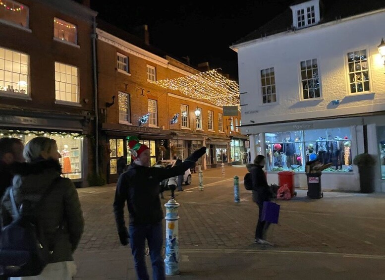 Picture 2 for Activity Winchester: Guided Christmas Walk with Mulled Wine