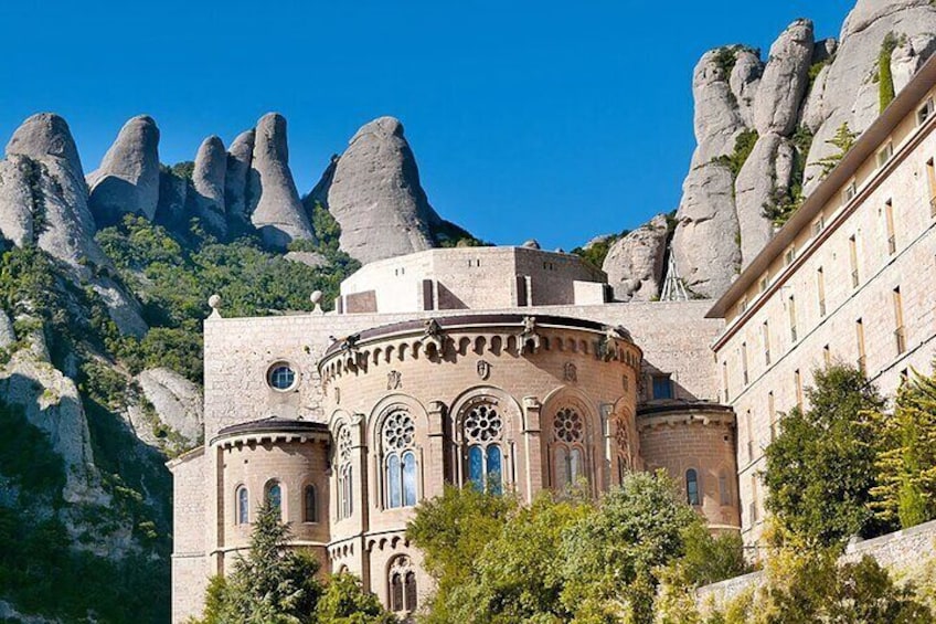 Train Journey from Barcelona Shared Tour in Montserrat 