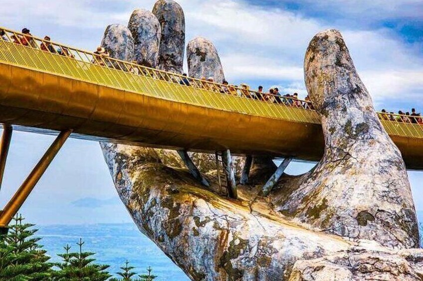 Private Scenic Tour to Ba Na Hills & Golden Bridge from Da Nang