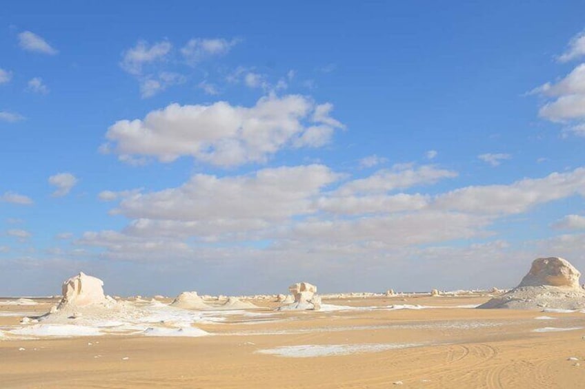 White Desert Adventure in 2 days from Cairo