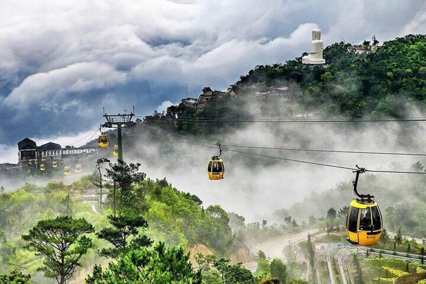 Private Scenic Tour from Hoi An to Ba Na Hills & Golden Bridge