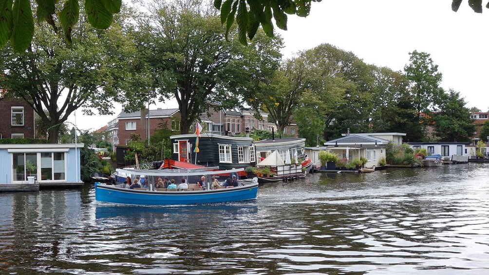 Picture 3 for Activity Leiden: Cruise through the Historic City Center with Guide