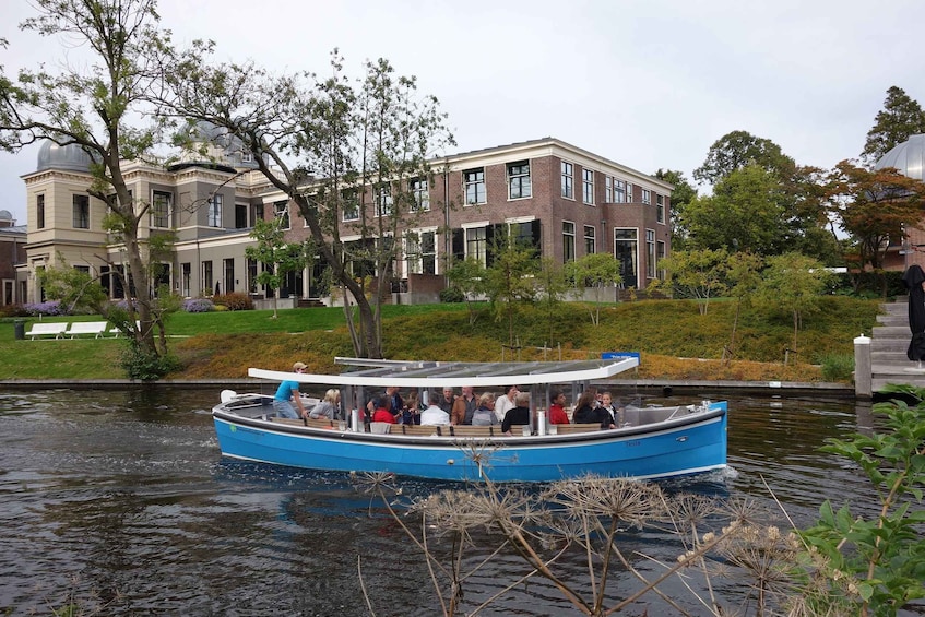 Picture 1 for Activity Leiden: Cruise through the Historic City Center with Guide