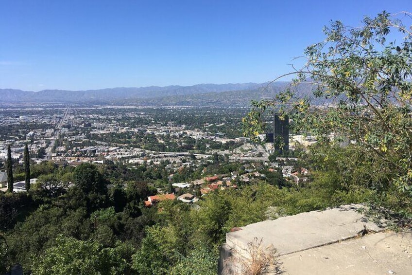 The Universal City Overlook provides a bird’s eye view of many of the area film studios and media companies. 