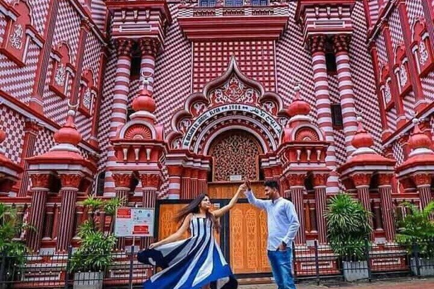 Explore Colombo City to Negombo in a Private Car Tour