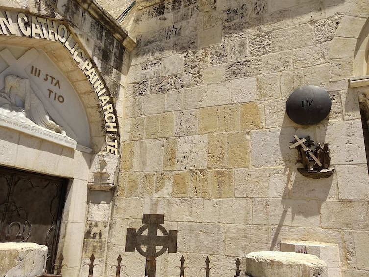 Jerusalem: Self-Guided Audio Quest Along Via Dolorosa