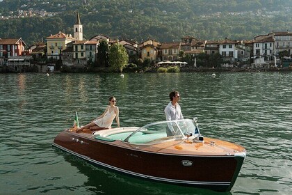 Private Tour of Borromeo Islands Riva Lago Maggiore for an Hour