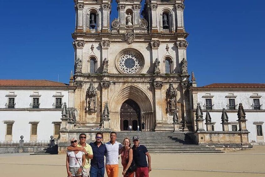 10h Tour of Fátima Óbidos Nazaré Batalha and Alcobaça