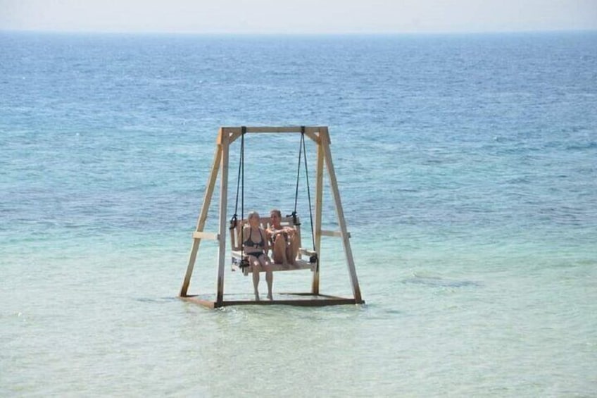 Private Speedboat & Parasailing to Magawish Island - Hurghada