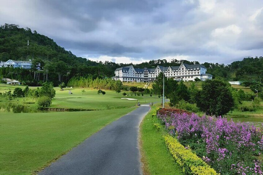 3 Days 2 Nights Private Golf Tour in Vietnam