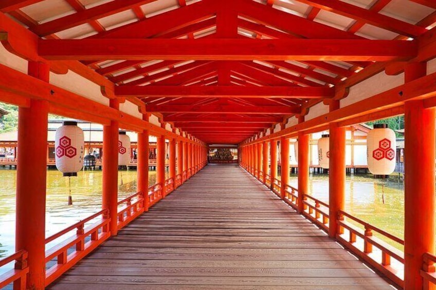 1-Day Miyajima Sightseeing Tour
