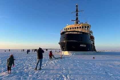 Icebreaker Arktis Cruise with transfer from Kemi