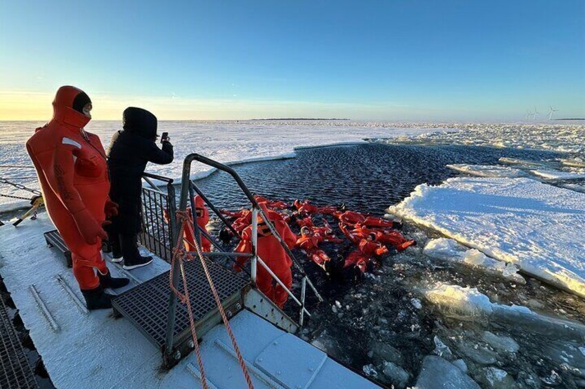 Icebreaker Arktis Ice Floating