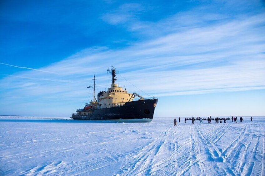 Icebreaker Sampo Cruise with transfer from Tornio