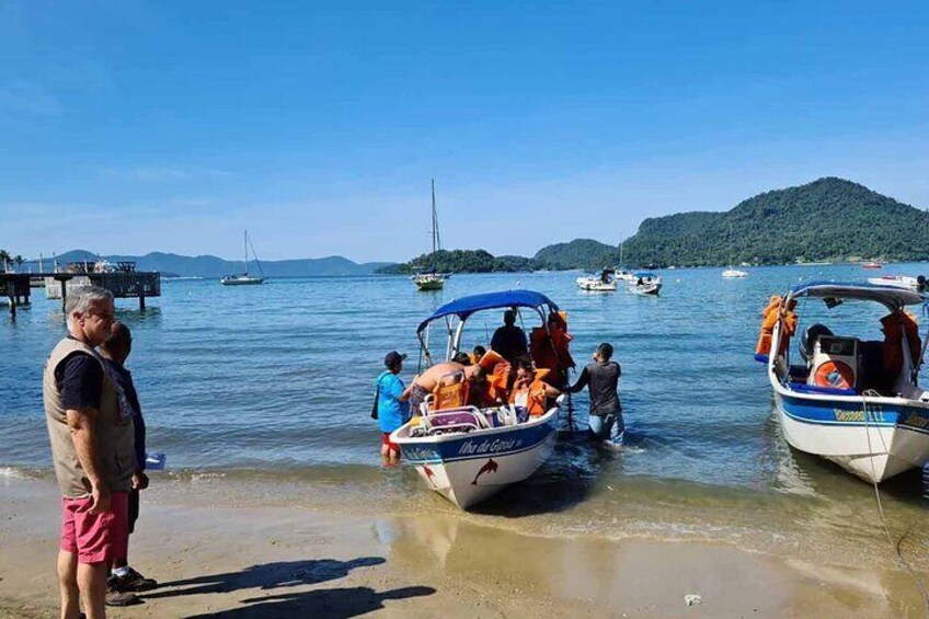 Guided Tour of Angra dos Reis and Ilha Grande with Lunch