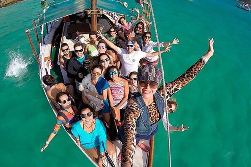 Guided Tour of Angra dos Reis and Ilha Grande with Lunch